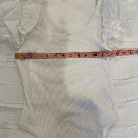 ZARA White Ruffle Sleeve Women's Bodysuit - Picture 7 of 9